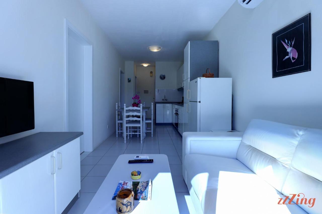 Seaside Apt With Side Sea Views - New Mellieha Bagian luar foto